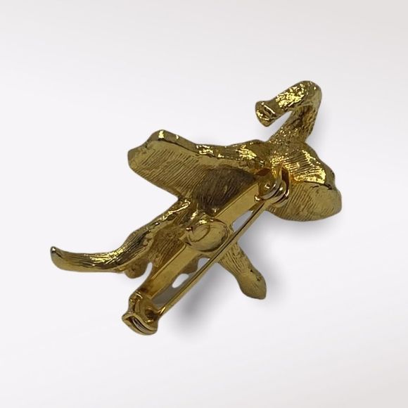 Vintage | Mini Elephant Brooch - Picture 4 of 5